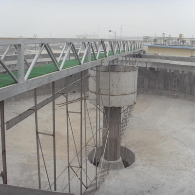 ZQXN 型周边传动全桥式吸泥机