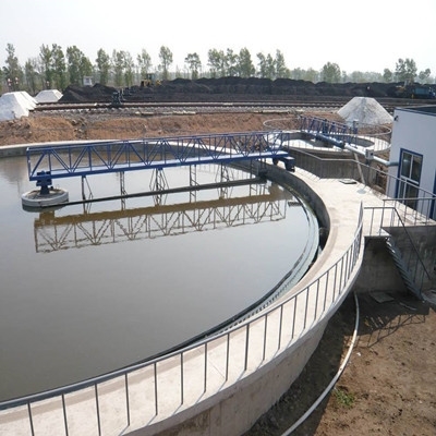 HJG型桁车式刮泥机